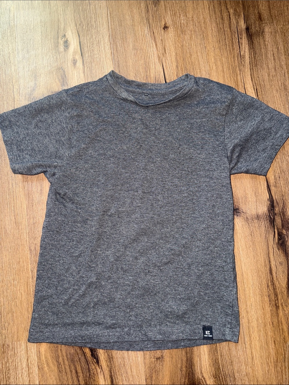 Kenneth Cole Heather Charcoal Gray Short Sleeve Crop Tee